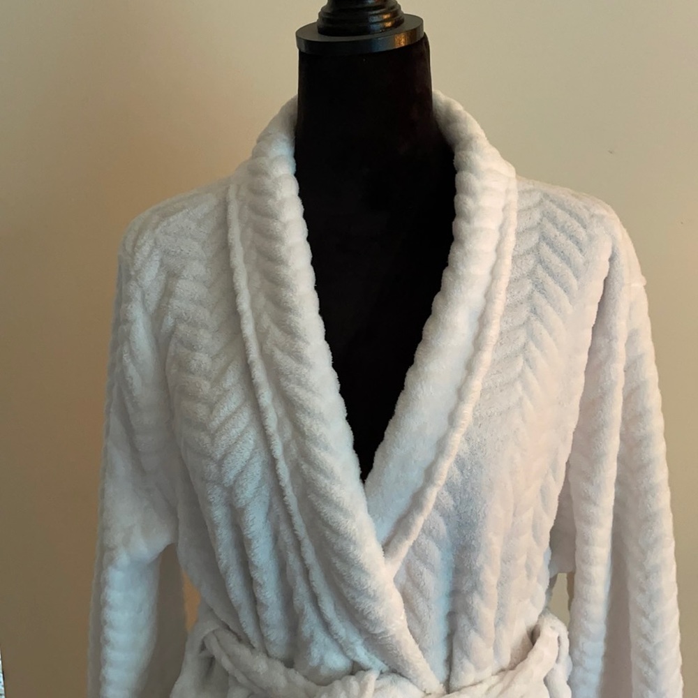 ❣️White Plush Robe ❣️